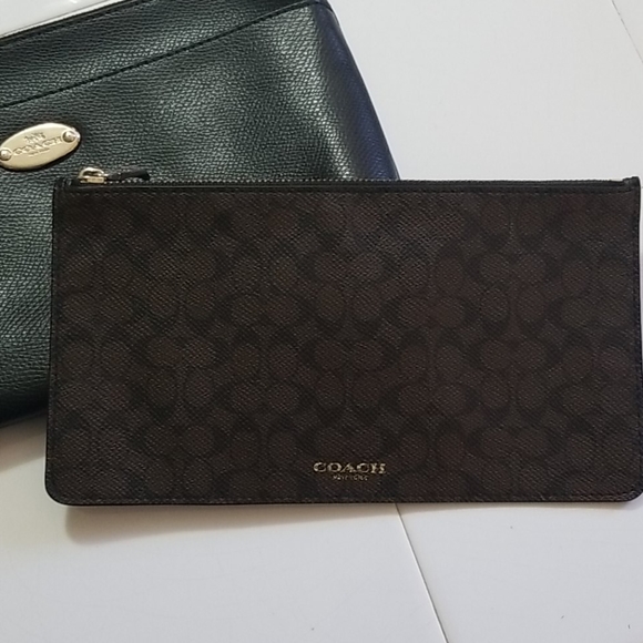 Coach Wristlet clutch with extra pouch - Picture 2 of 7